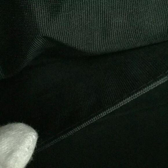 Chanel Black Chevron V Stitch East/West CC Turnlock Lambskin Chain Shoulder Bag - Picture 9 of 10